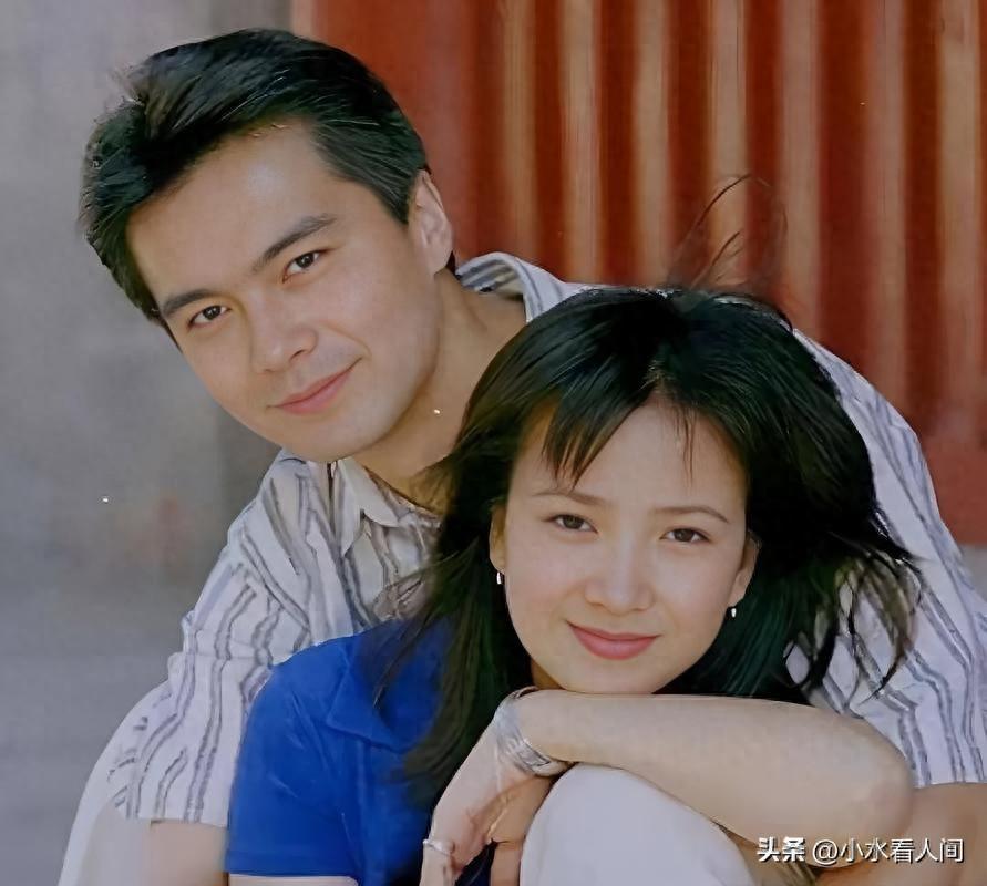 开云体育网址-何晴去世30天,许亚军终于发声,连续两次“示爱”,才知他多体面